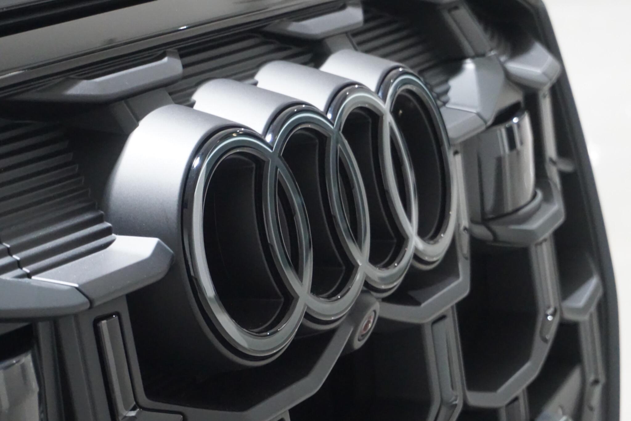 Audi SQ7 4.0 TFSI V8 Black Edition SUV 5dr Petrol Tiptronic quattro Euro 6 (s/s) (507 ps)